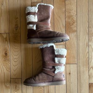 UGG Tan Winter Boots with White Shearling